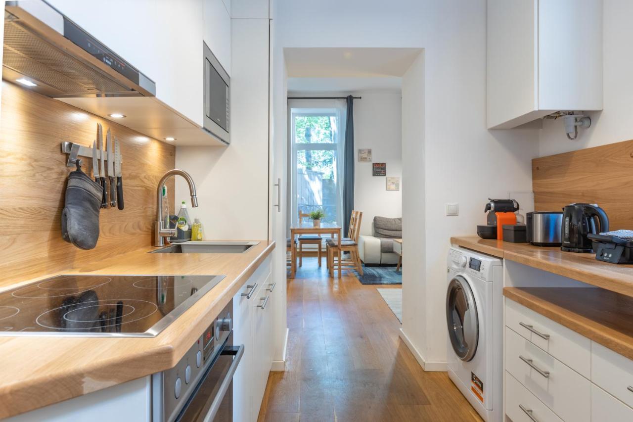 Cozy Apartment, 2 Private Terraces, 8 Min To City Center Wien Exteriör bild