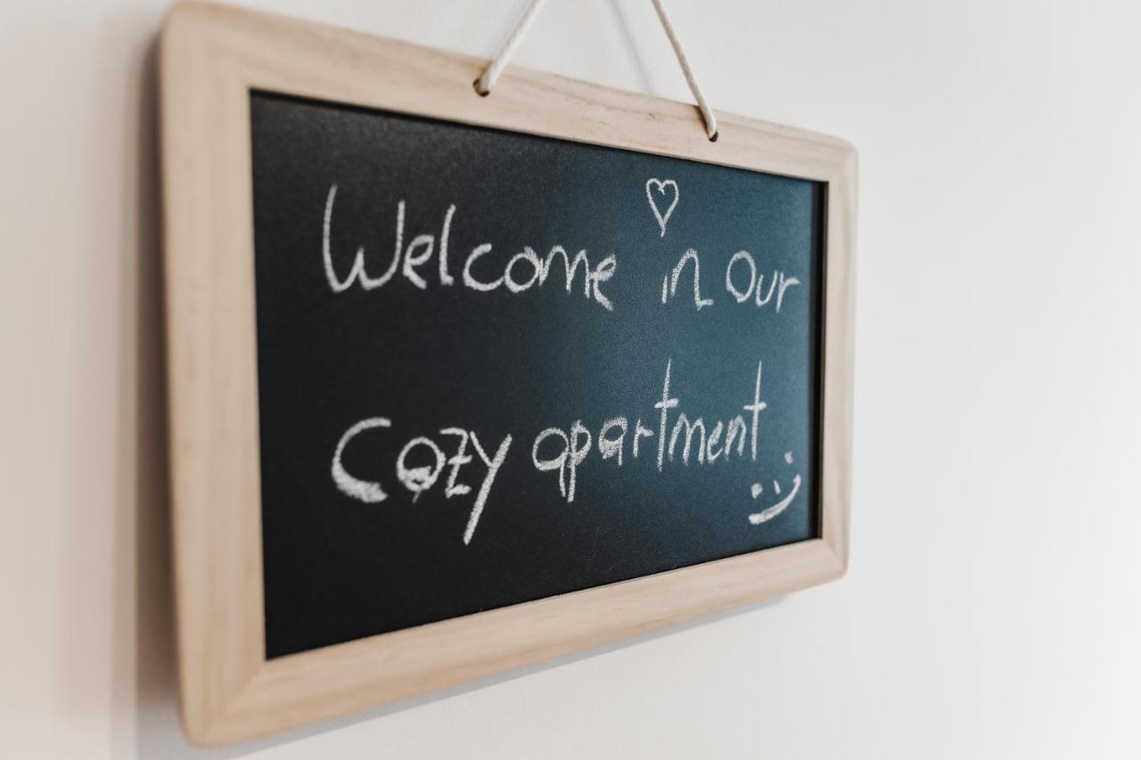 Cozy Apartment, 2 Private Terraces, 8 Min To City Center Wien Exteriör bild